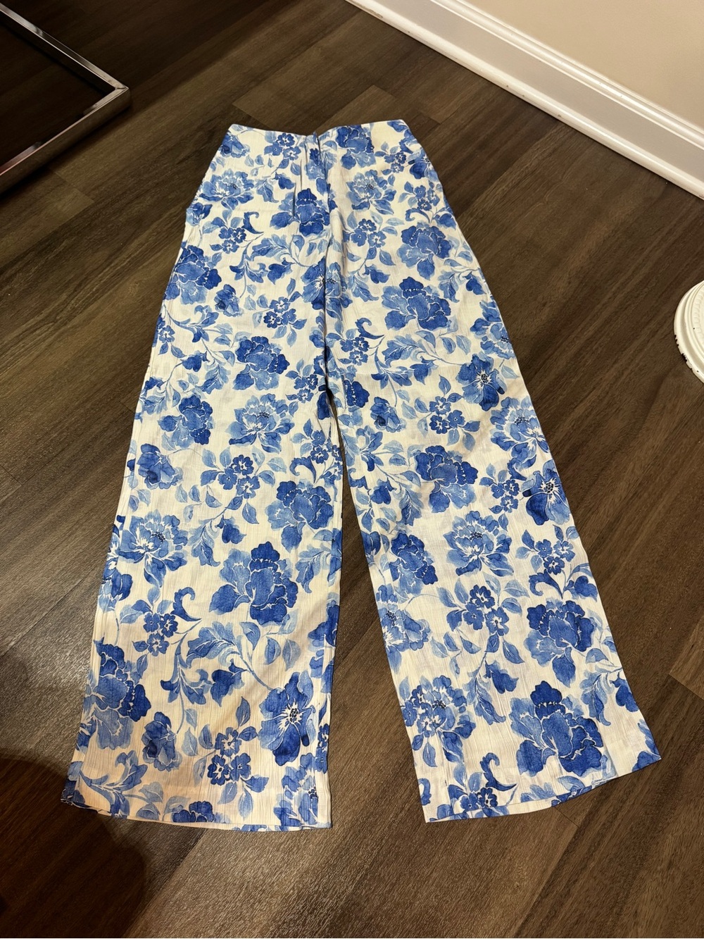 Mango Blue Floral Smocked Waist pants